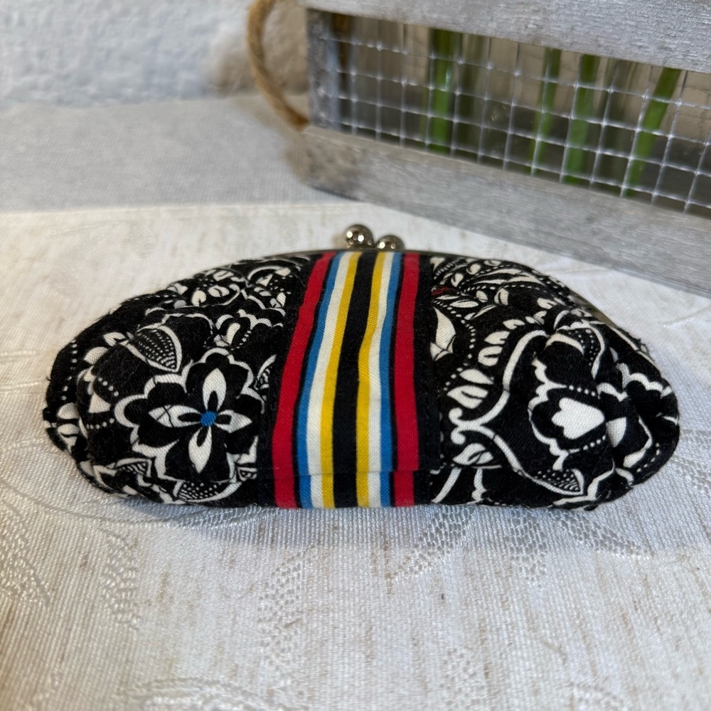 Vera Bradley Barcelona Double Kiss Kisslock Coin Purse. Multi-color - Picture 4 of 7